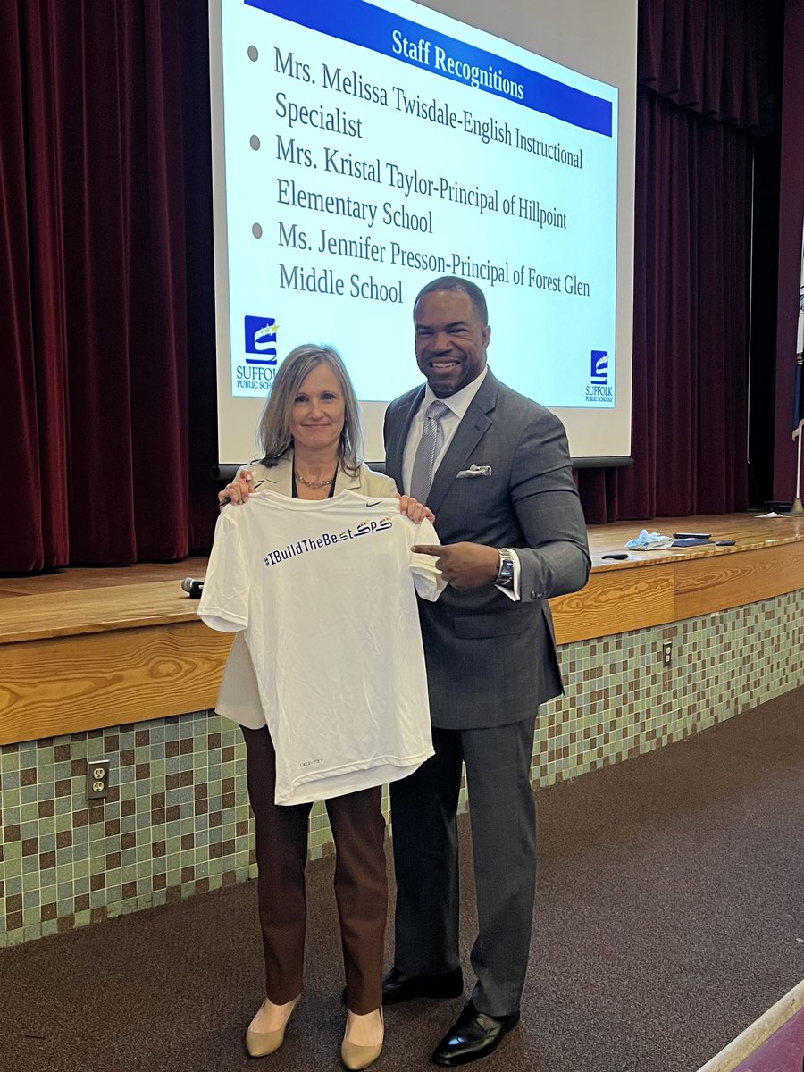 drjbg3's tweet image. Congratulations to our @SufVAschools Leaders for their outstanding service to our students, staff, and school community! Thank you to Mrs. Twisdale for working with All District Reads, Mrs Taylor for your Academic Review and Ms. Presson for your observations! #SPSCreatesAchievers