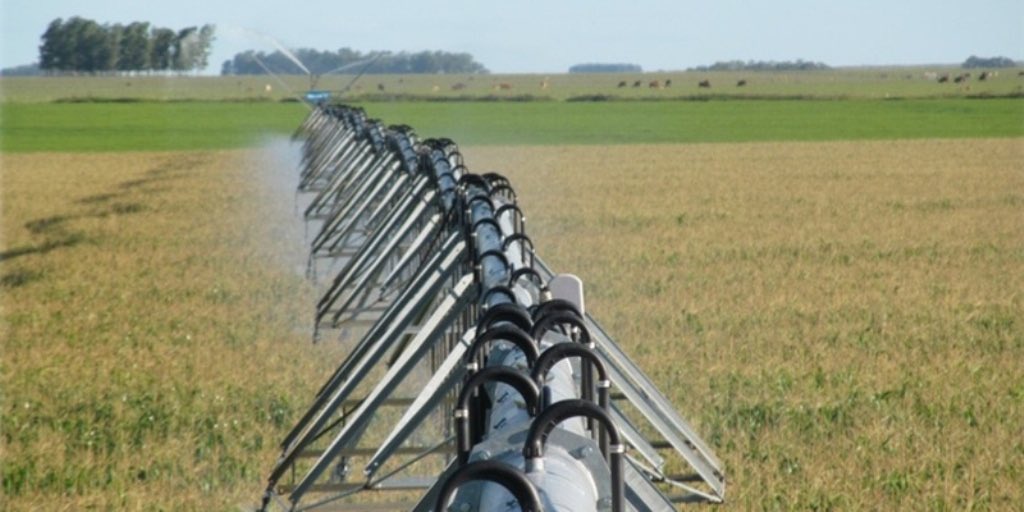 falgorta's tweet photo. Además, aprobamos la renovación del beneficio comercial del 15% de descuento sobre energía, potencia contratada y cargo fijo sin IVA para el RIEGO PRODUCTIVO, en el periodo de consumo de 15 de octubre de 2022 a 31 de marzo de 2023. También la nómina será indicada por @MGAPUruguay https://t.co/oJ1uj8PIXn
