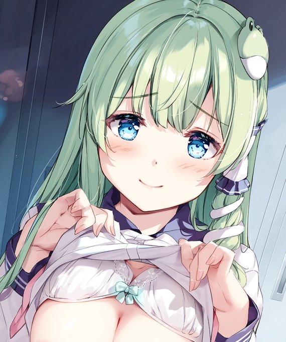 C101にて頒布した早苗さんタペストリーを中国国内にて通販してますー!
https://t.co/gm7Ndqqeug 