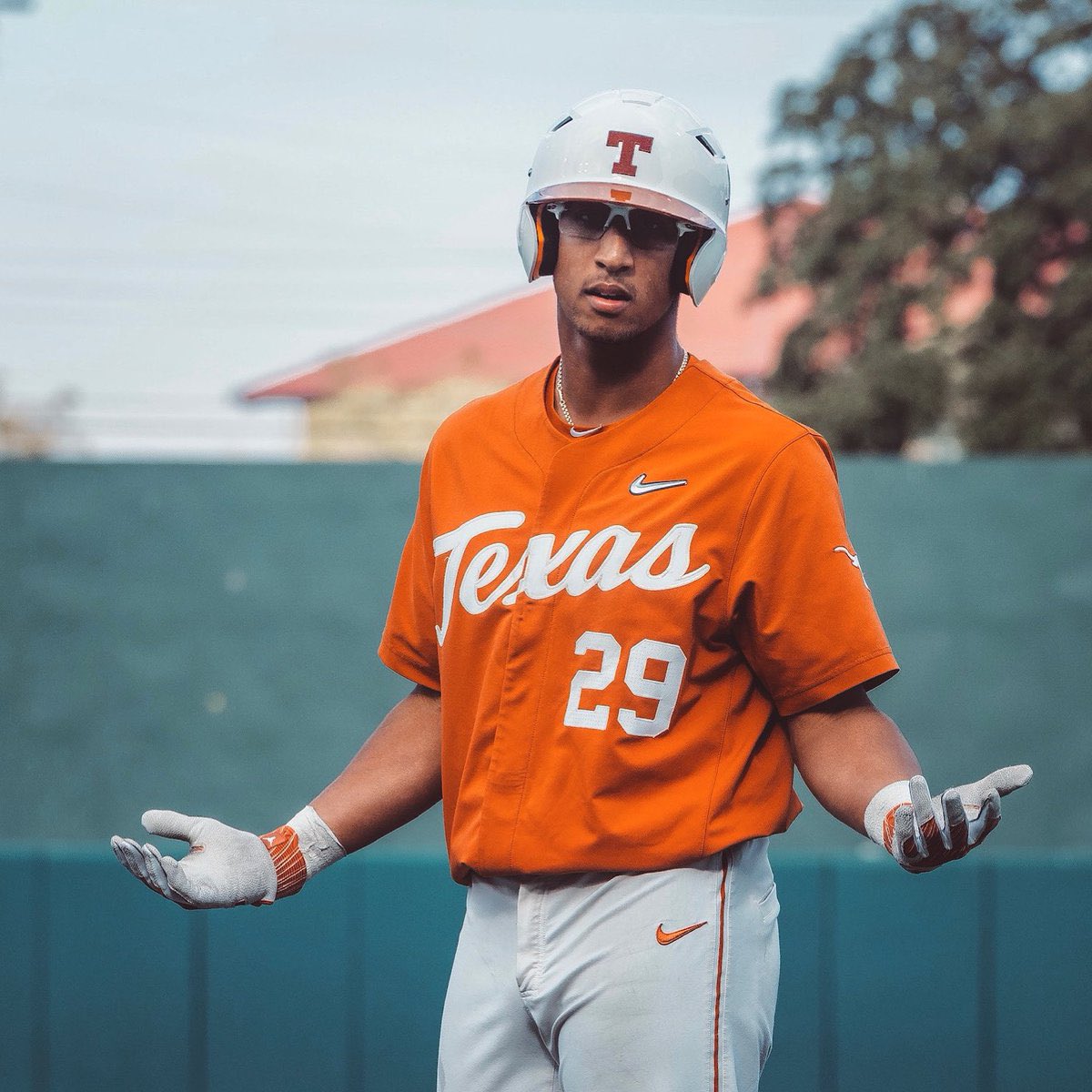 We’re gonna see a lot more of this guy in ‘23! Also, what’s taking February 17th so long? #29 days until Texas Baseball … #LFTexas | #Austin2Omaha 🤘🏼⚾️