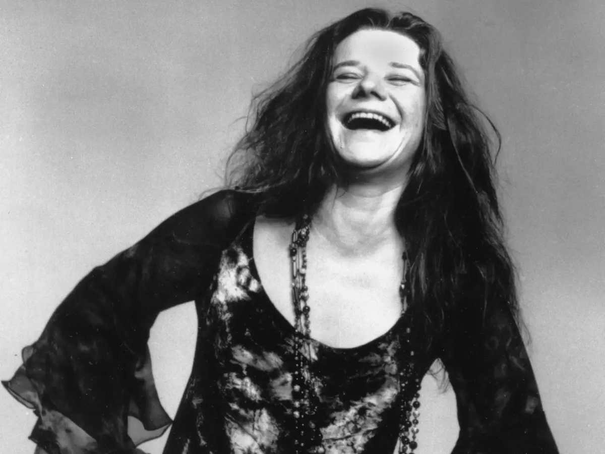 ExperienceHYFI's tweet photo. To the Queen of Rock 'n' Roll, Happy Birthday https://t.co/Z66HOnNxFW