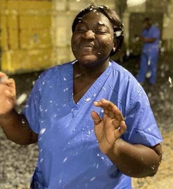 barrabest's tweet photo. Great photos.  Nurses from Nigeria - who've never seen snow - enjoying snow for the 1st time while working in at @kingsbridgehosp Belfast.  Photos via Rita Porter. https://t.co/CJK87ZRW51