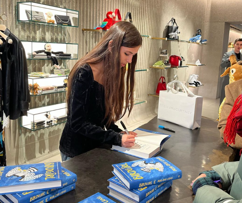 RiotComms's tweet photo. It’s always a joy to hear our inspiring client @BirdgirlUK speak about her passion for re-wilding. Thank you to @StellaMcCartney, @gow_derek @BenGoldsmith, Christabel Reed and Hans Schutten for a wonderful event yesterday 🦅 https://t.co/A4KP7KpBdr