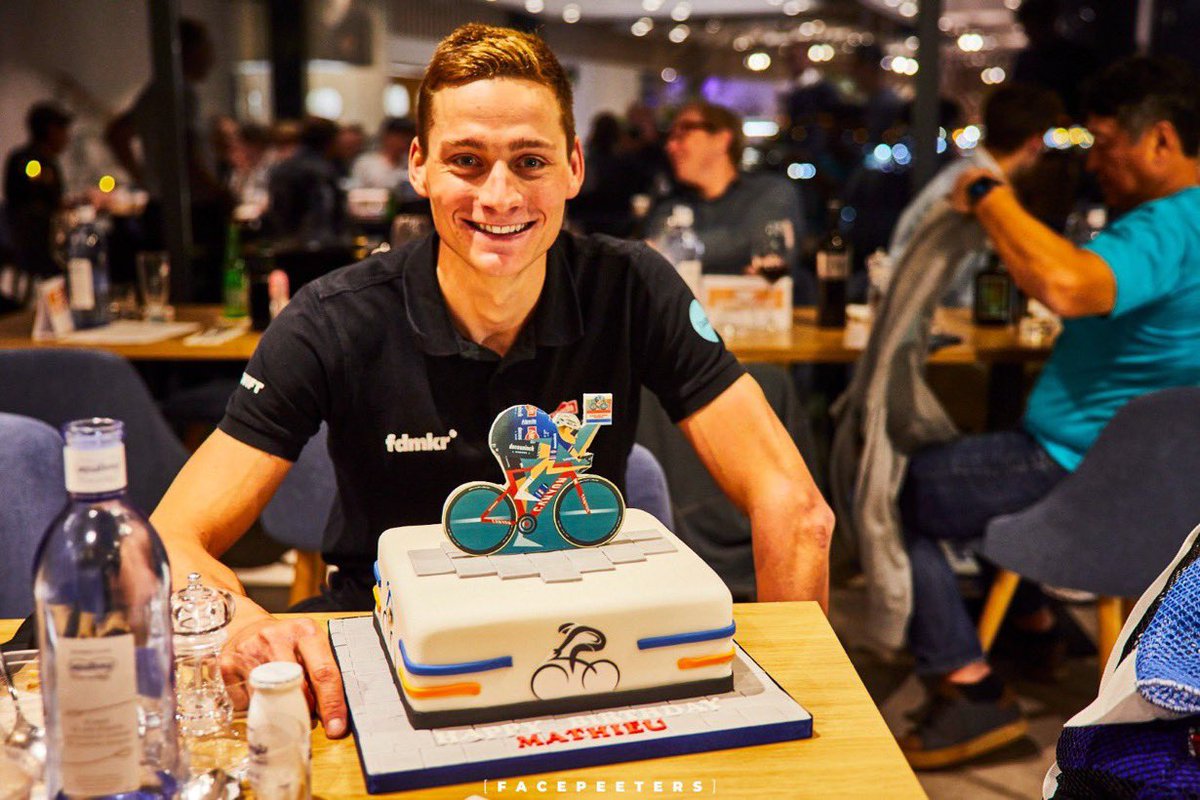 FutureBikes_'s tweet photo. Happy 28th birthday to the amazing @mathieuvdpoel! https://t.co/j5KRkQZ6ph
