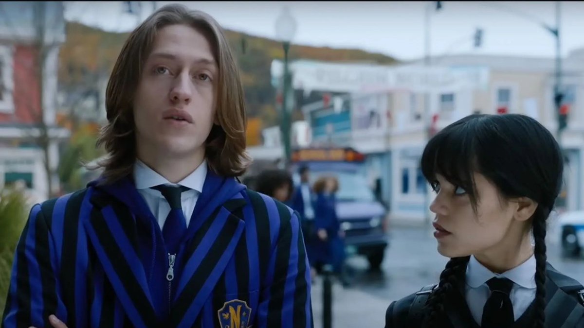 Percy Hynes White, el actor que intrepreta a Xavier en Merlina, ha desactivado los comentarios en su cuenta de Instagram después de unas denuncias de acoso y abuso sexual que hicieron varias chicas que están moviendo el hashtag #cancelpercy 
Abro 🧵