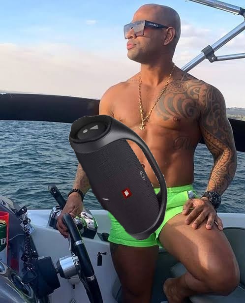 Khalifa's tweet media