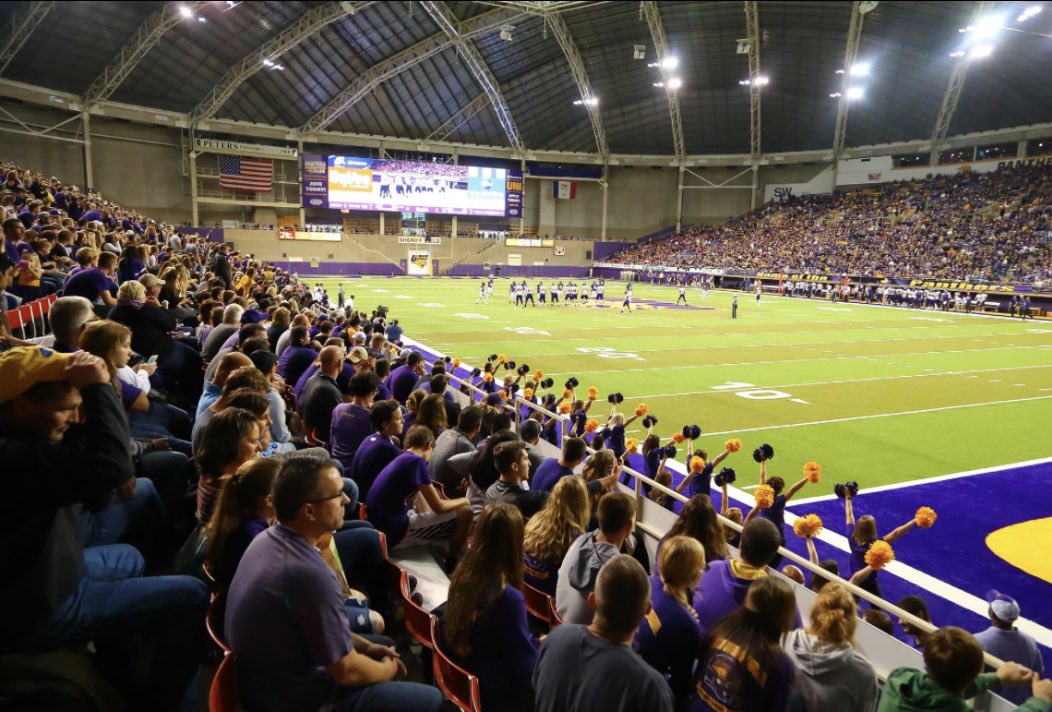 After a great phone call with <a href="/CoachJoeGanz/">Joe Ganz</a> and camp with <a href="/Warren_Academy/">Warren Academy</a> i’m excited to receive my first Division 1 offer to play for the University of Northern Iowa!🟣🟡<a href="/UNIFootball/">UNI Football</a> <a href="/LSWHawkFB/">LSW Football</a>