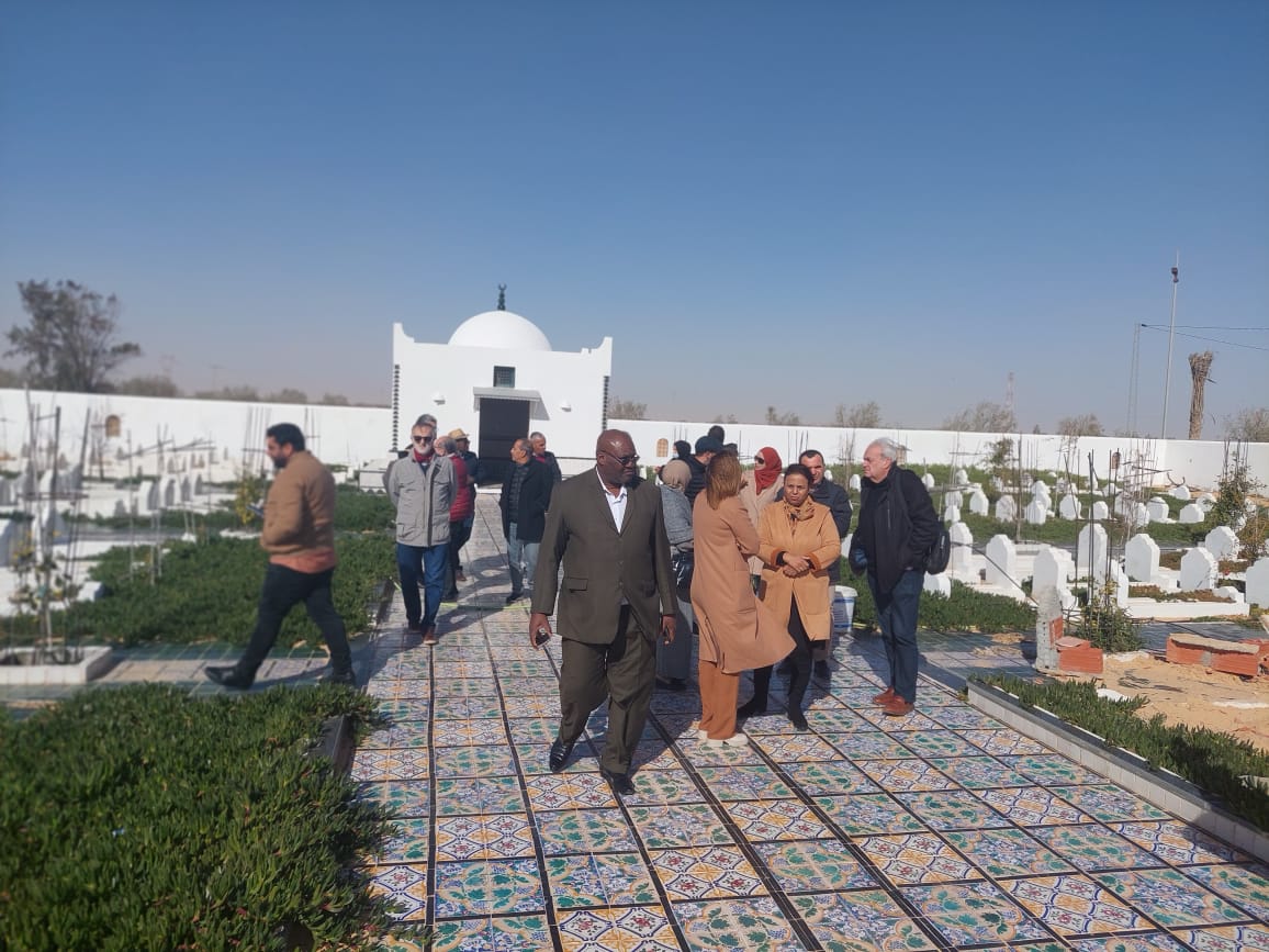 AlejandraORF's tweet photo. Hoy en #Djerba #Túnez nuestro comité de la Red Sindical de Migraciones Mediterránea Subsahariana #RSMMS rindió homenaje a las víctimas migrantes, exigió solidaridad con sus familias y políticas para migraciones regulares, seguras y libres. Fotos: Sami Adouani y Nejat Ferouse. https://t.co/L86Kyyw7st