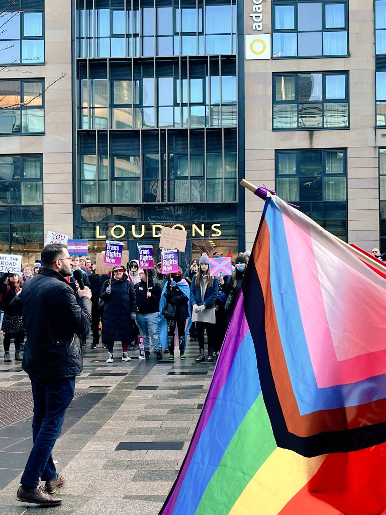 PaulJSweeney's tweet image. I was proud to speak outside the UK Government HQ alongside @LGBTLabScot members in solidarity with the trans community.

It is outrageous that trans people are targets in a Tory culture war. The majority of Scottish Parliamentarians stand with them.🏳️‍⚧️

#TransRightsAreHumanRights