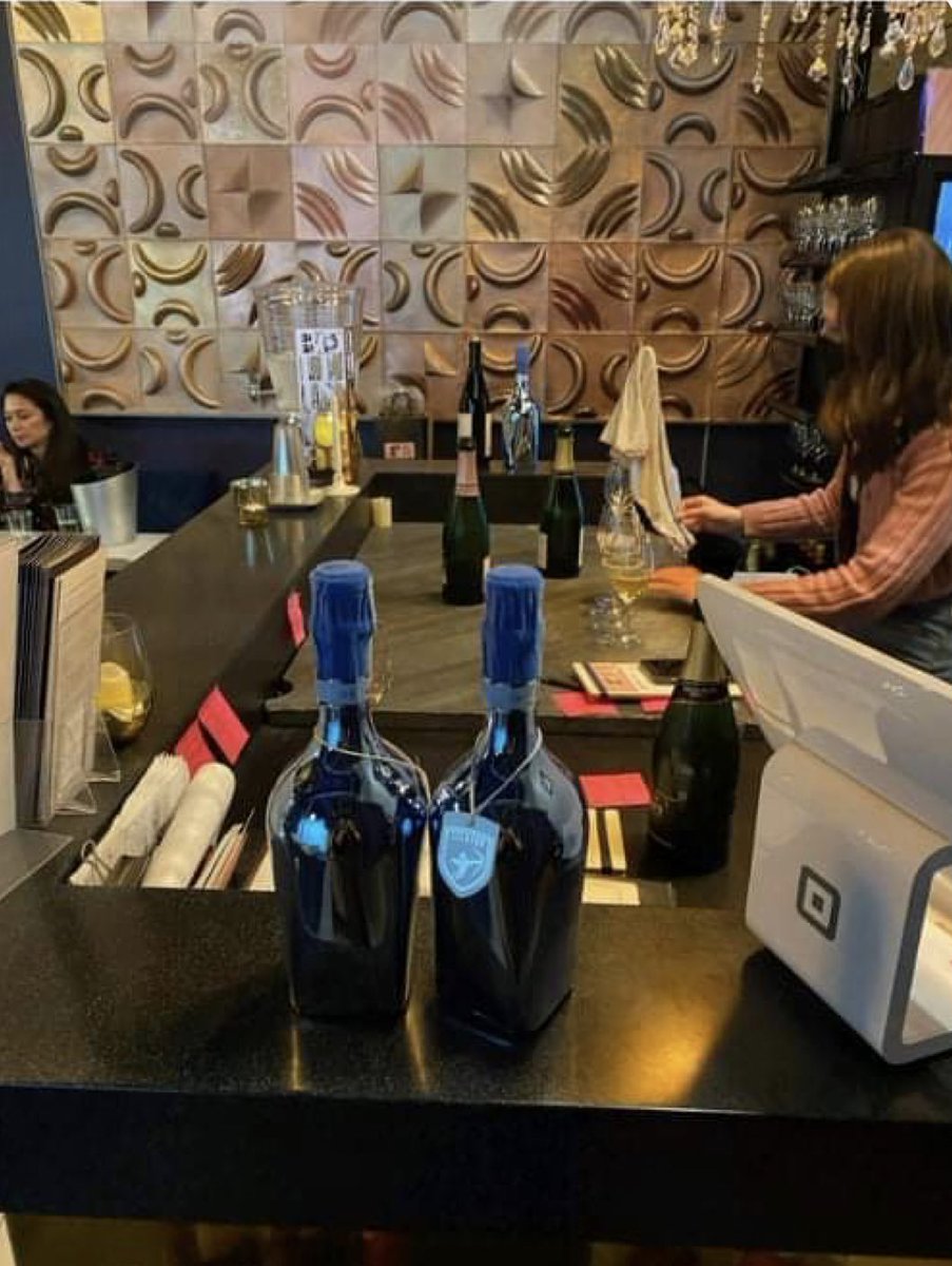 If your in the Seattle area go grab you glass of Licataa 🍷McQueen Champagne bar 17405 133es ave wood line😋