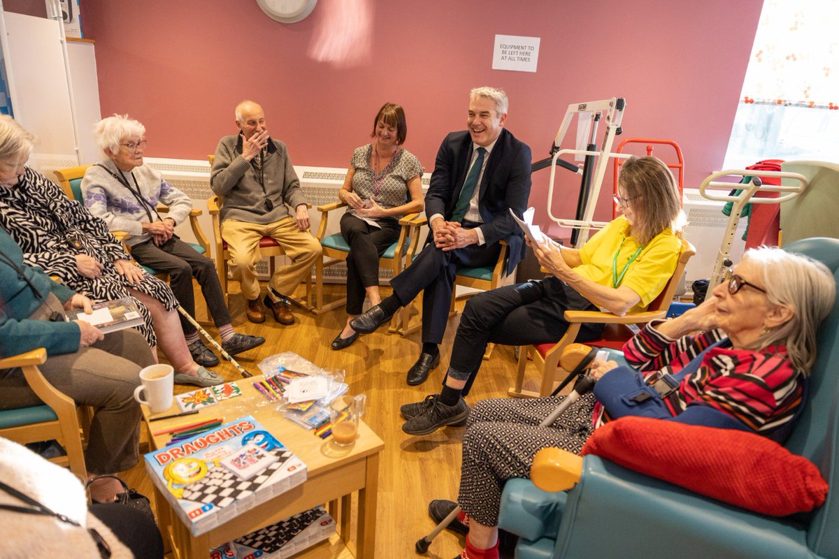 SteveBarclay's tweet photo. ARC in Blackpool is leading the way in helping people to get back home after a hospital stay. 

The positive feedback from patients is a tribute to the hard work of the team.

Services like this are benefitting from our £500m Discharge Fund which is helping free up hospital beds. https://t.co/liPouqweP6