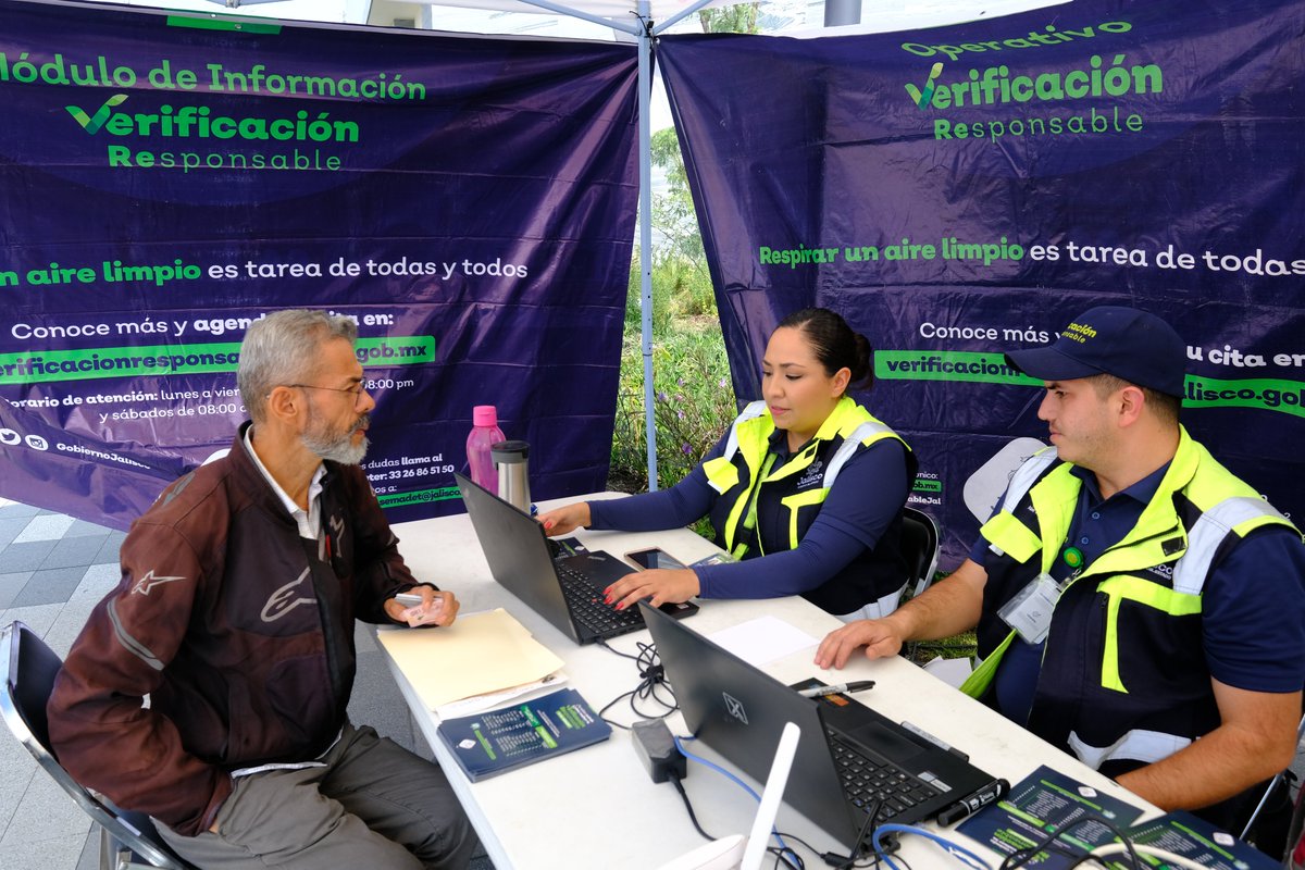 EnriqueAlfaroR's tweet image. Si eres chivahermano, esto te interesa: @Chivas se suma al cuidado del aire que respiramos todos y este sábado 21 el @EstadioAKRON tendrá estacionamiento preferencial para los primeros 100 coches que lleguen al partido con su distintivo de #VerificaciónResponsable vigente.
