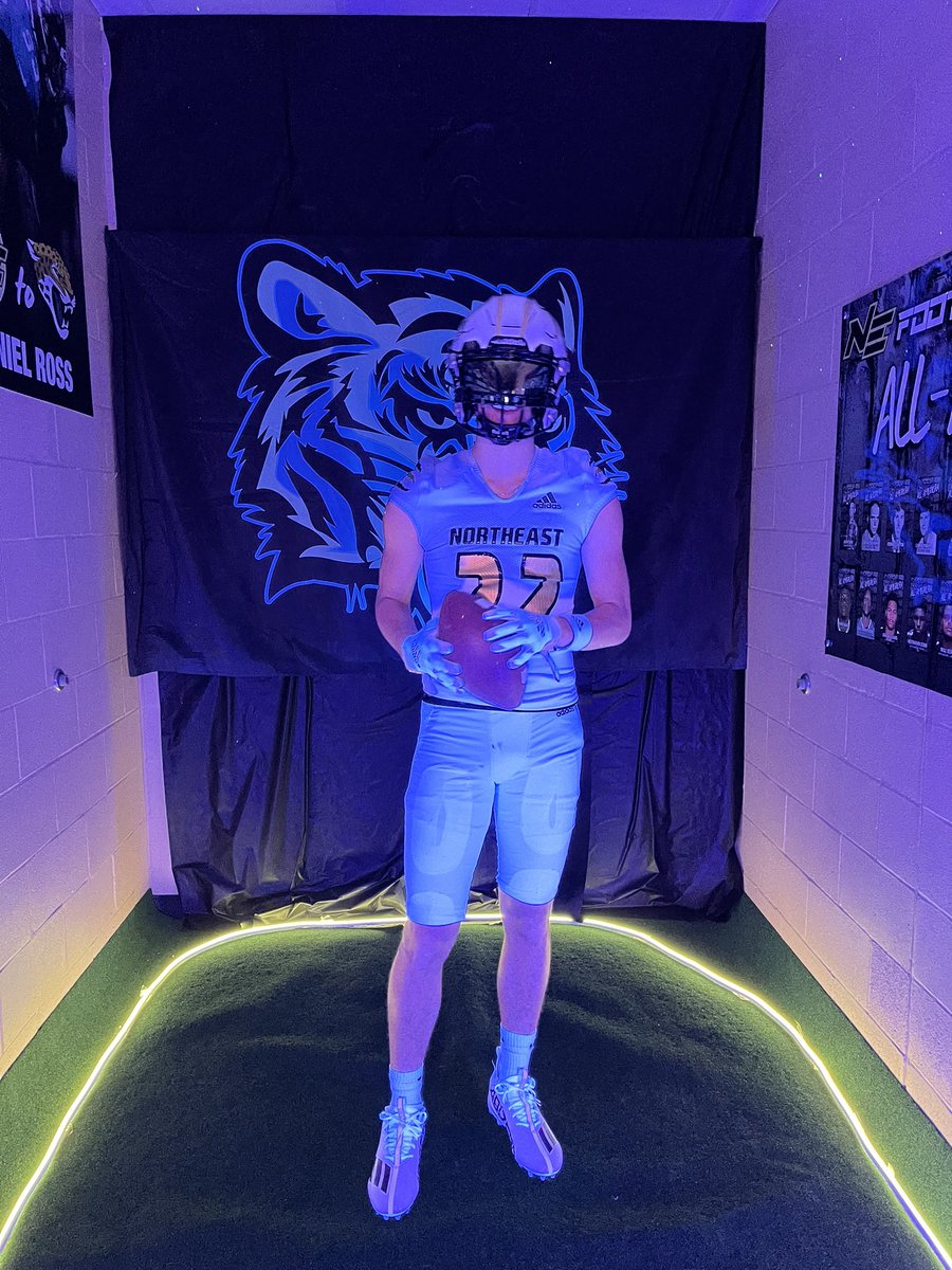 grant_f_6's tweet photo. Blessed to receive a offer from Northeast CC @CoachGDavisFB @coachcannon97 @JBanks_27 @QuickTrojan40 @NEMCCTigers https://t.co/itw4L0rpo2