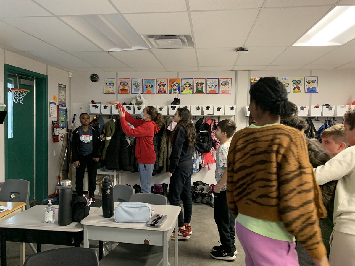 Mrs. Sadurski tweet media