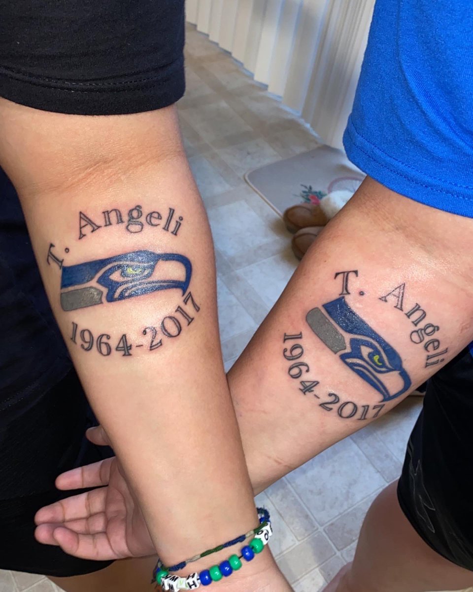 Cheese_Plattaaa's tweet photo. 4 new ink in 4 days lol. Successful 😝 https://t.co/7uMPa7dYFf