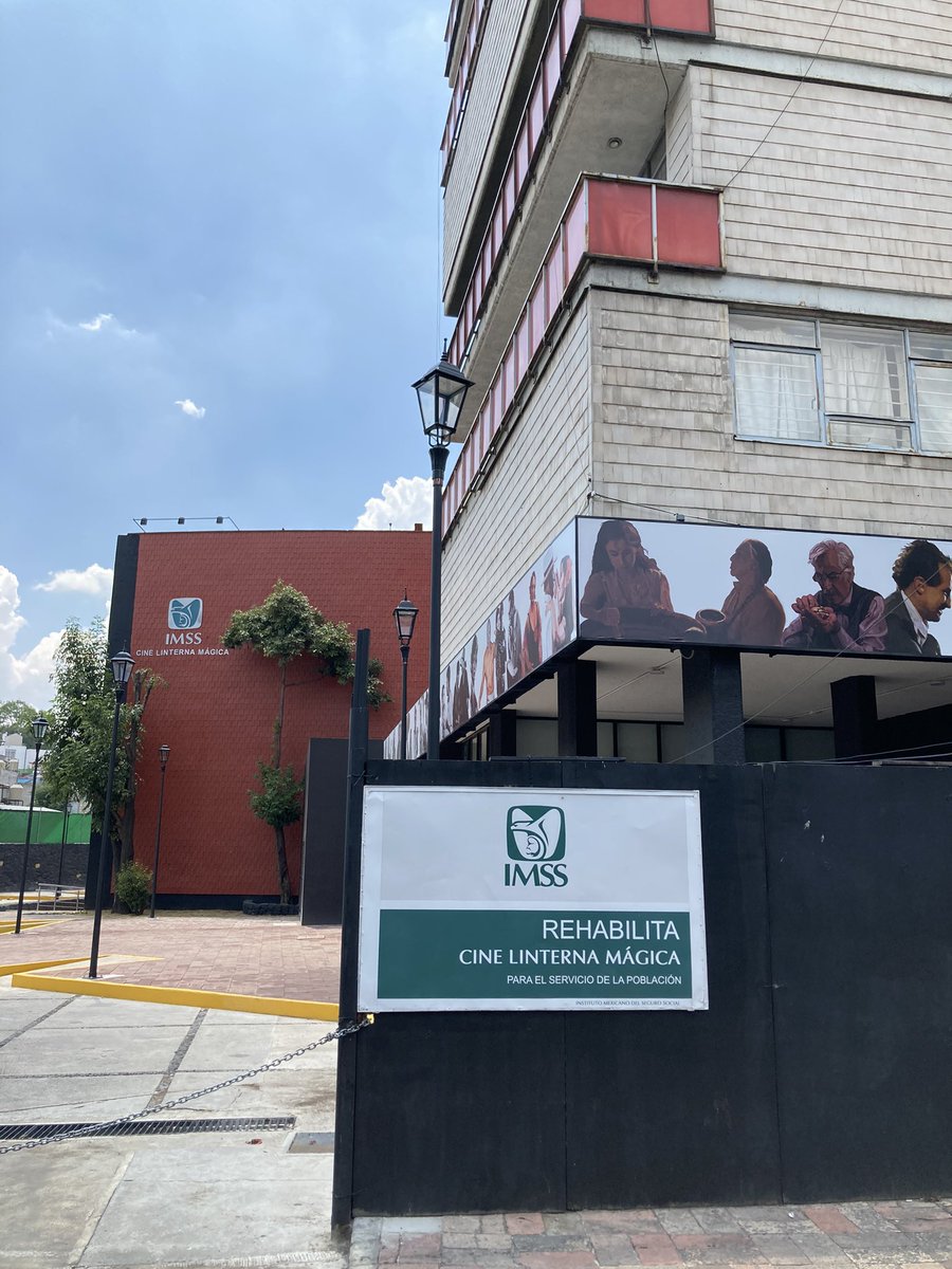 OscarBlancoCdmx's tweet photo. El resucitado Cine Linterna Mágica de la Unidad Independencia en el sur #CDMX 🇲🇽🕷 https://t.co/4uGpUAszcH