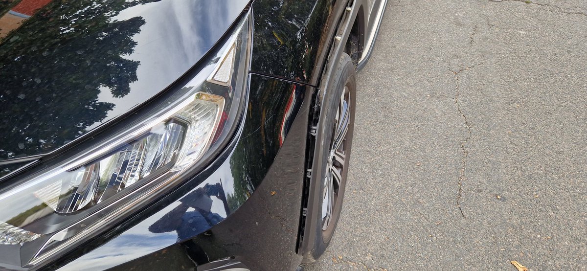 Taxi751's tweet image. Voilà comment ils volent les @toyota @rav4 ils m'ont fait la même, qu'allez vous faire pour remédier à cette faille @ToyotaFrance @GroupeToyotaFr @ToyotaMotorCorp ???