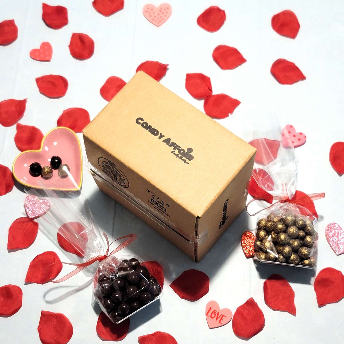 Treat that special someone this Valentine's Day to a Cordial Goodie Box. This box contains our delicious Barrel Aged Bourbon Cordials (a whiskey flavored filling encased in dark chocolate) and our Sparkling Prosecco Cordials, (a wine flavored filling encased in dark chocolate).