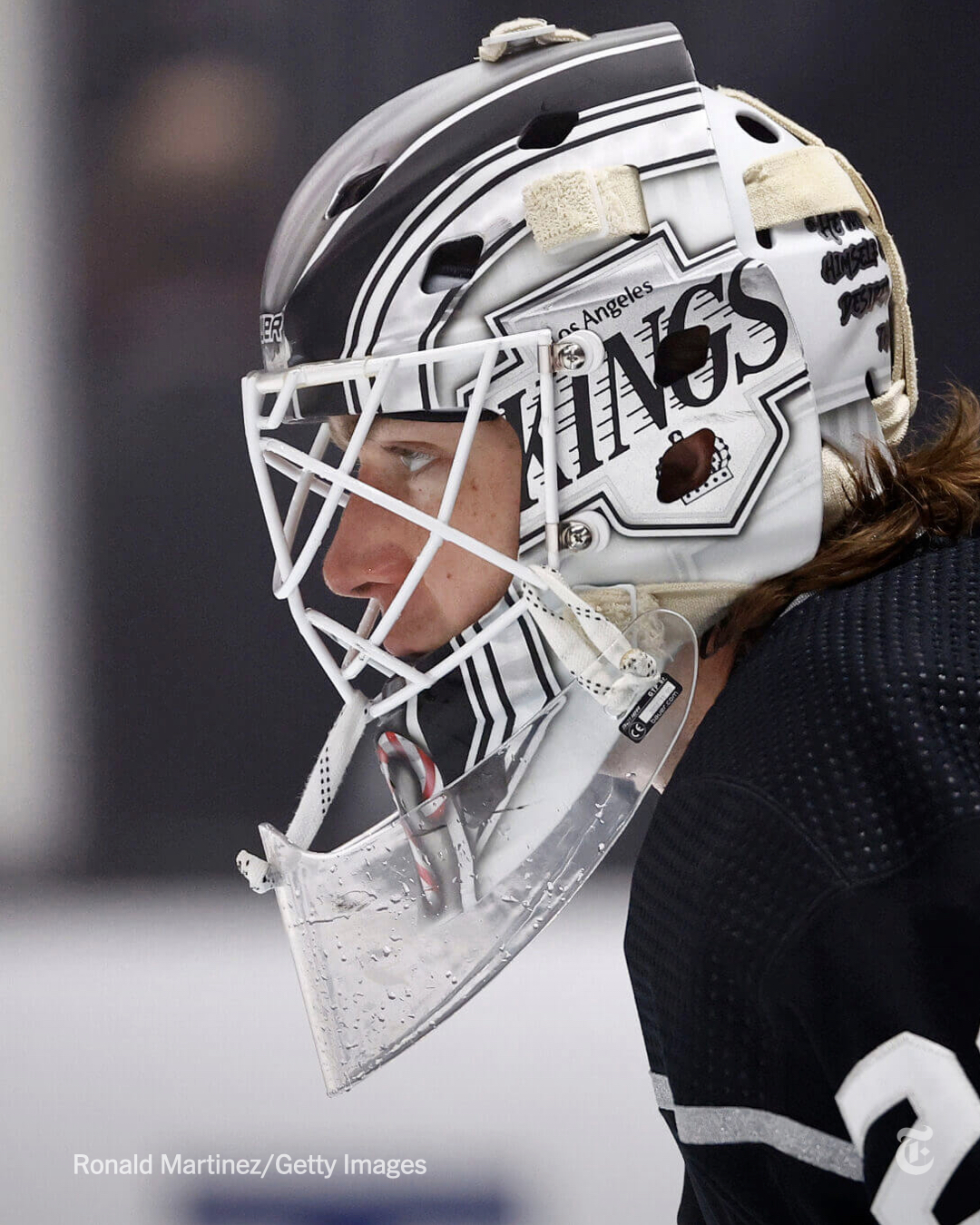 For Many Goalies, Masks Are an Artful Identity - The New York Times