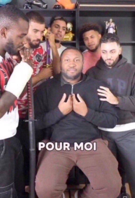 tegsous's tweet photo. Ekitike n’a pas sa place en pro #PSG https://t.co/a13AA3R47P