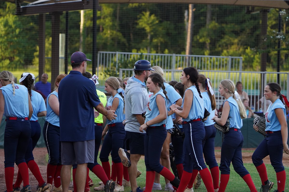 MRA_Softball's tweet photo. #UniformCombos Should we do something new in 2023?! https://t.co/krHPP3q2pN