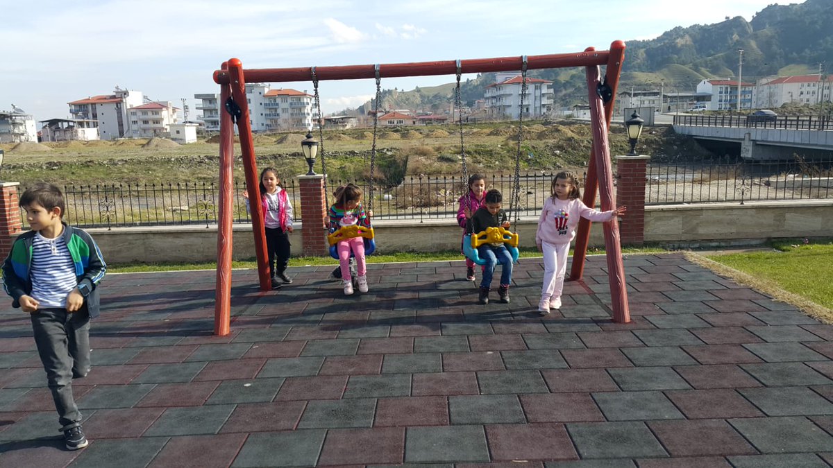 AtaturkManisa's tweet photo. Öğrencilerimiz sinemada https://t.co/IKtHEfTbSL