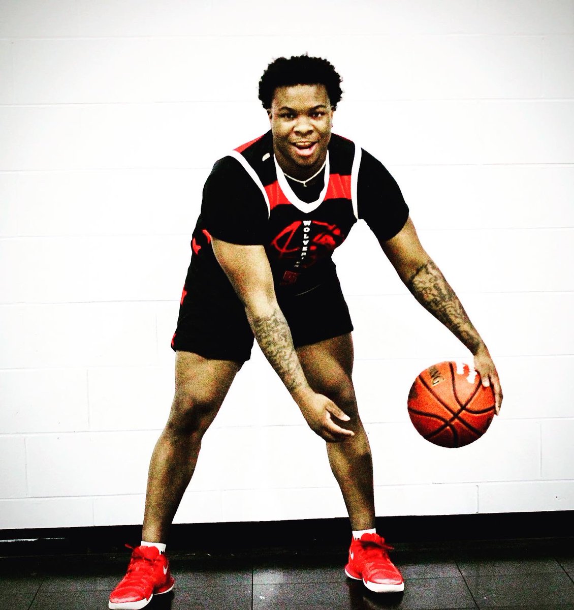 Flyduem's tweet image. I Told My Ma Just Stay Down Wit Me ⭐️ She Know When I get Rich 💰 She Gone Be Able To Ask For Anything 🖤 #LLRJ💚 @NewRockPrep_AD