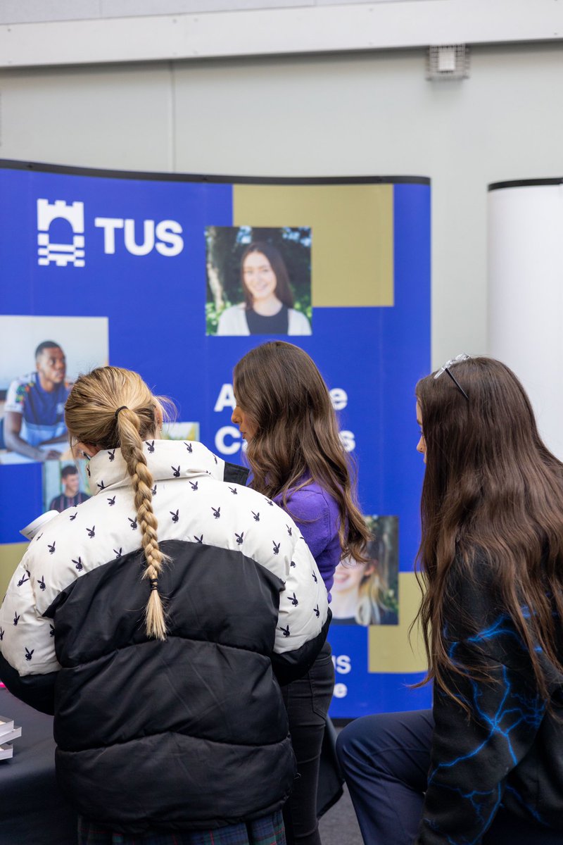 TUS_ie's tweet image. Thank you to Cathy for organising a excellent Careers Fair for Athlone Community College students.

It was wonderful to engage with students about all things TUS! Students were interested in sport, culinary, software, business and music courses across TUS. 

#CAO2023 #SelectUS