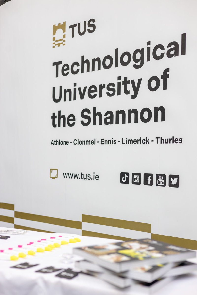 TUS_ie's tweet image. Thank you to Cathy for organising a excellent Careers Fair for Athlone Community College students.

It was wonderful to engage with students about all things TUS! Students were interested in sport, culinary, software, business and music courses across TUS. 

#CAO2023 #SelectUS