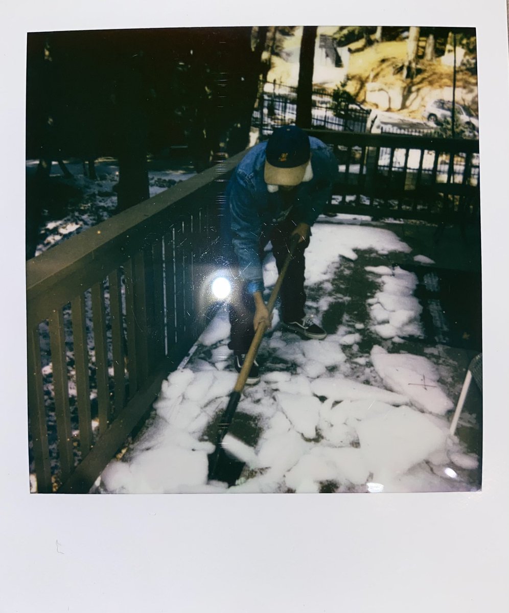officialsapphyb's tweet photo. Go on that trip with your friends, it’s worth it ✨ https://t.co/yZ7w8oWfl3
