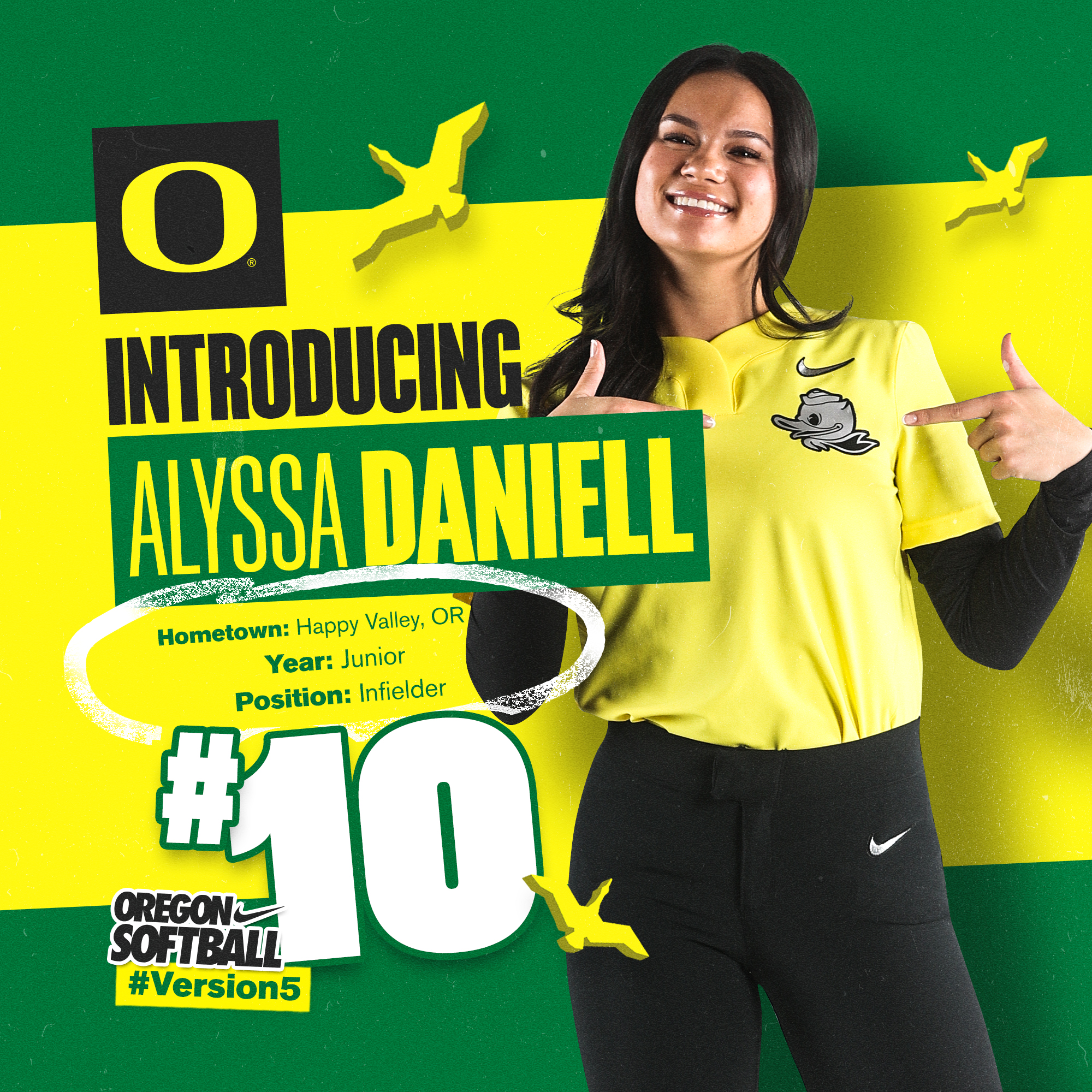 Oregon Softball on Twitter: "Meet the Newcomers Bring it home, Alyssa  Daniell! Can't wait to see this Oregon native in the Green &amp; Yellow.  #GoDucks | #Version5 https://t.co/Lf0NTPt5CM" / Twitter