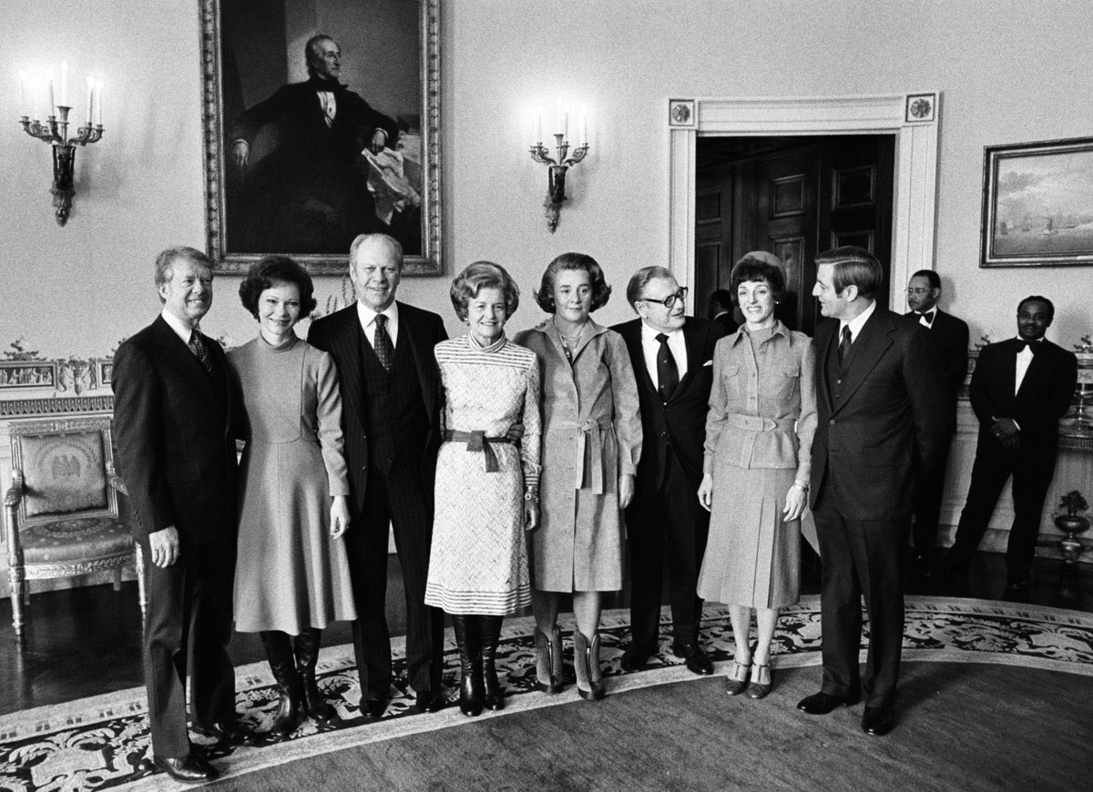 BeschlossDC's tweet photo. Fords and Rockefellers welcome Carters and Mondales to White House before inauguration, tomorrow 1977: #Kennerly https://t.co/kRQ6RARG3V