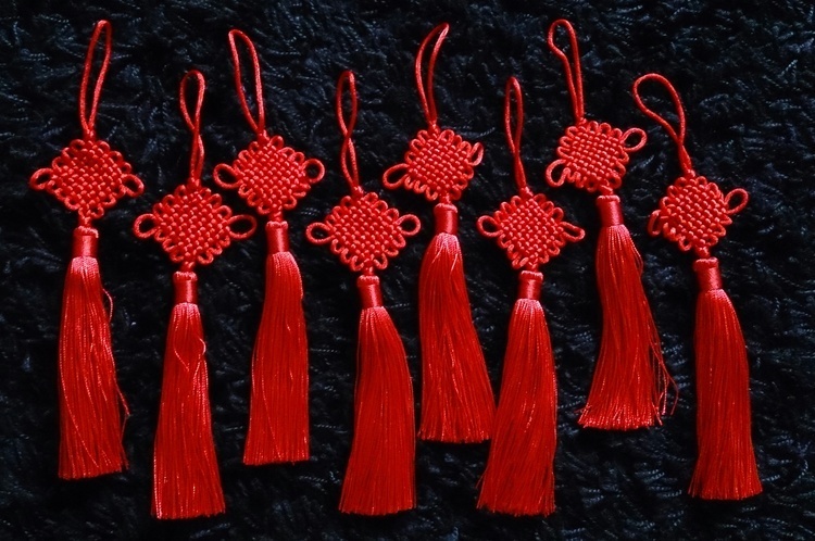 MITevents's tweet photo. Sat. January 21: Make it: Learn to make a Chinese decorative knot to celebrate Chinese New Year! Use it as wall decor, a hanging bag charm, or give it to a friend to share the holiday spirit! https://t.co/AbWMRJeFi0 @MITEdgerton @MITstudents #MITIAP https://t.co/6duDeaNrdz