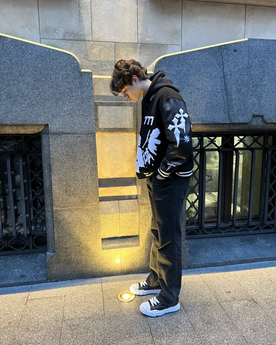 okeyalecs's tweet photo. fit pic #ootd https://t.co/biRN2h0TX7