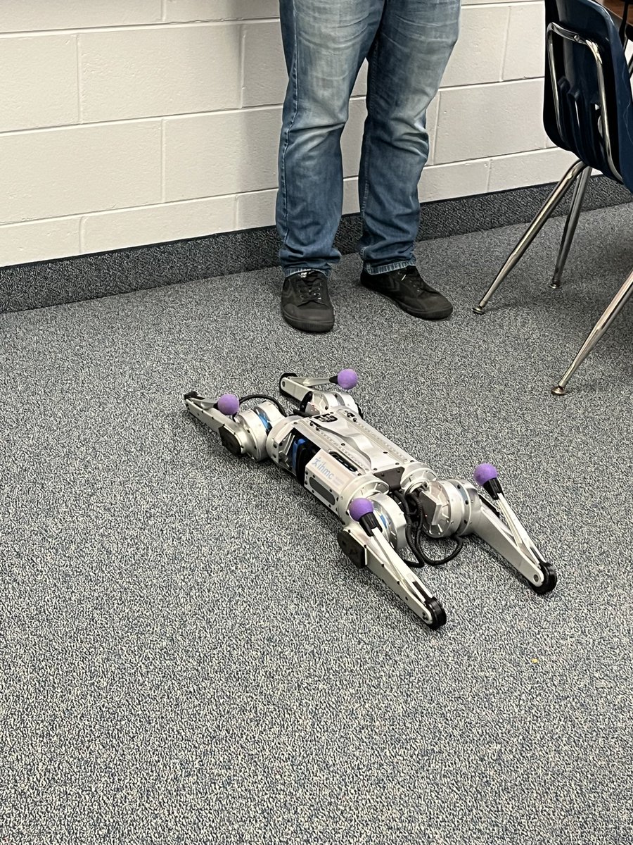 JenJT33's tweet image. Such a fantastic opportunity for our students @SOEbuzz to meet IHMC Research Scientist, Dr. Gwen Bryan, and interact with the exoskeleton robot she created. @MCPS_choice