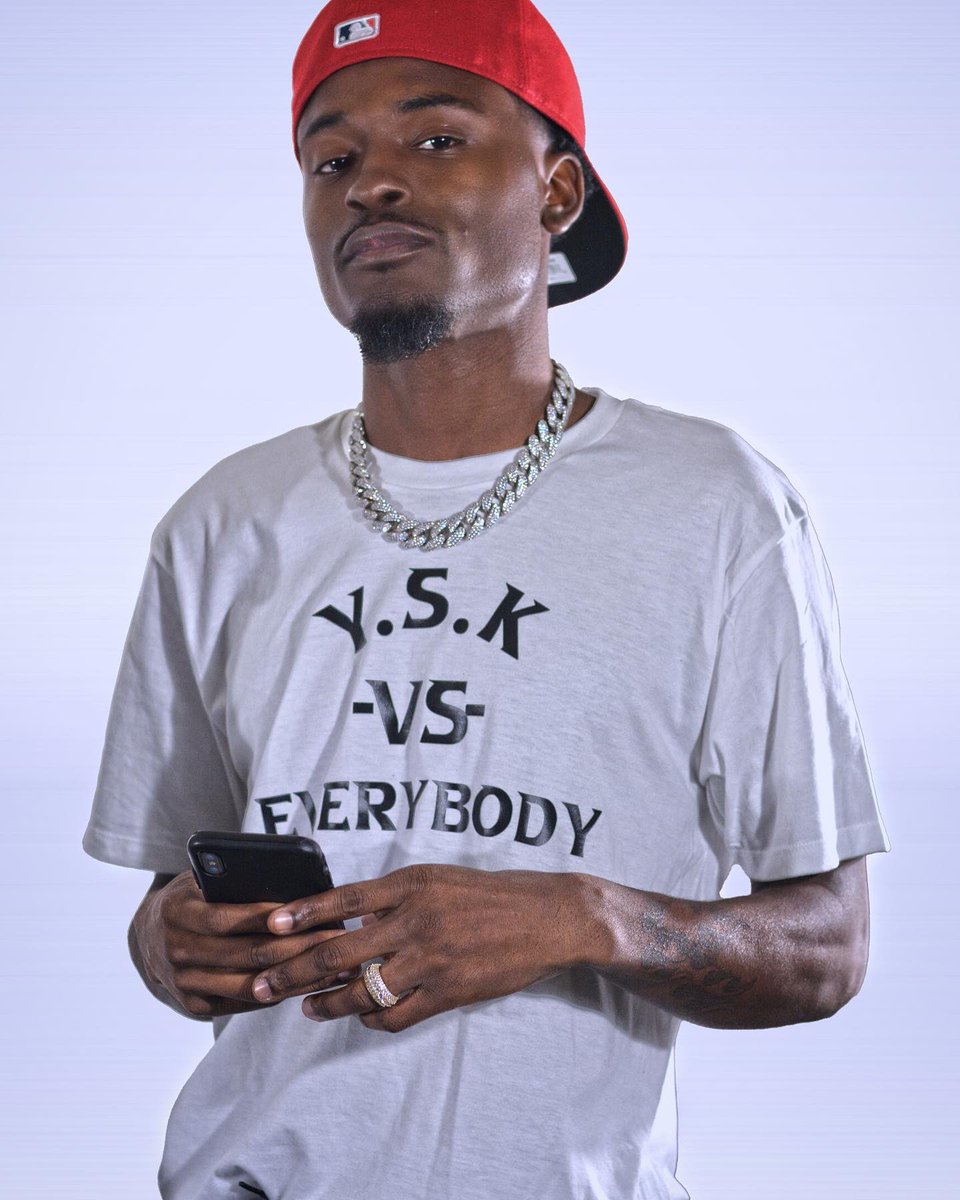 YskDesigner's tweet photo. 👑YSK👑 vs everybody 💨 Shop https://t.co/Ywk5kEtigq https://t.co/zT0gptPP2M