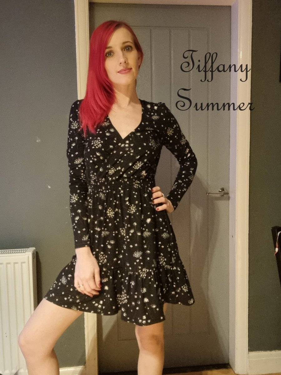 Tiffany Summer squirts on Twitter "just sold a collection of pictures