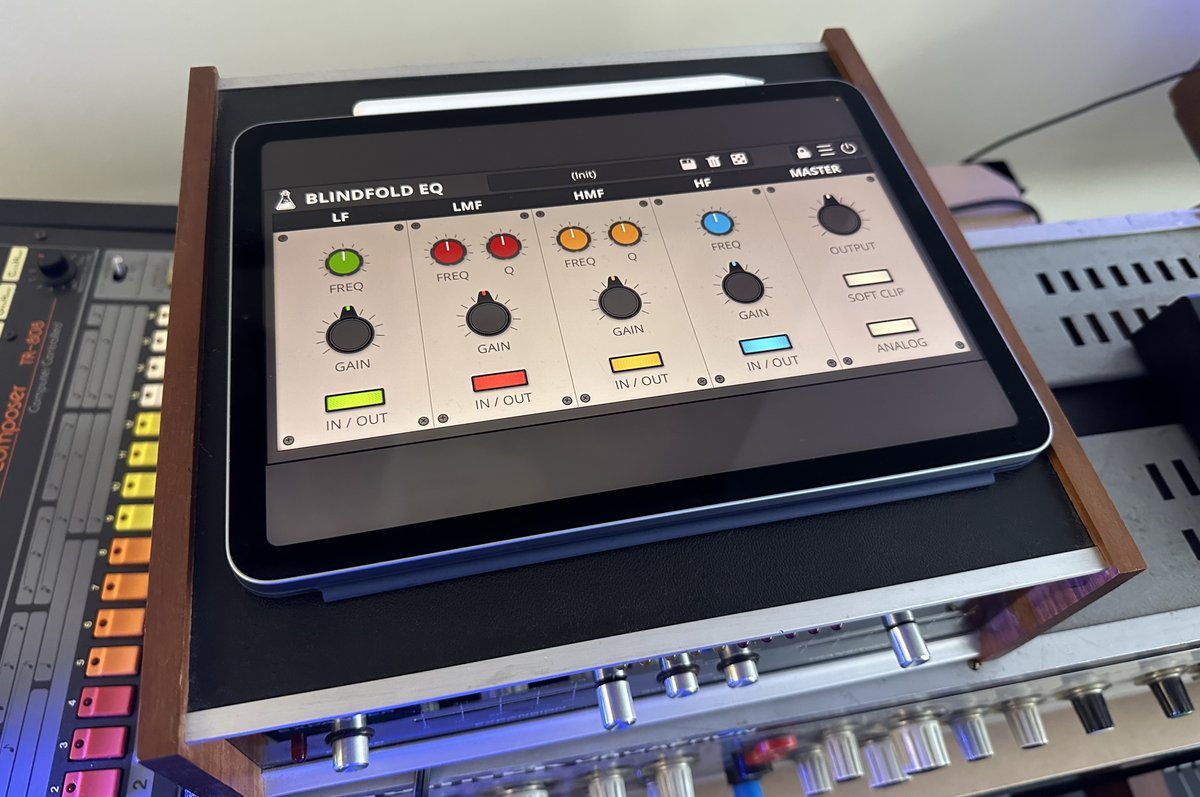 Blindfold EQ, our freebie EQ plugin, is now available for iOS/iPad and Linux! Get your copy:
apps.apple.com/us/app/blindfo…
audiothing.net/effects/blindf…