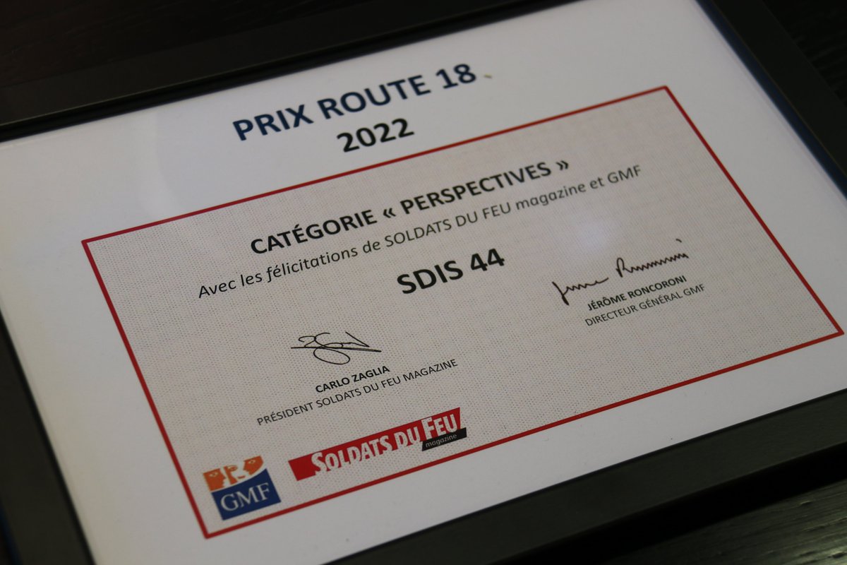 SDIS44's tweet photo. #PrixRoute18 | 🏆 🚒Cette semaine le SDIS 44 à reçu le 𝗣𝗿𝗶𝘅 𝗥𝗼𝘂𝘁𝗲 𝟭𝟴
🔸Ce prix décerné par @GMF_assurances et @SoldatsdufeuMag récompense les actions de formations et sensibilisation des pompiers à la conduite opérationnelle.
👉Plus d'infos : https://t.co/4HzxwXAbq5 https://t.co/zE8dUtNaLb