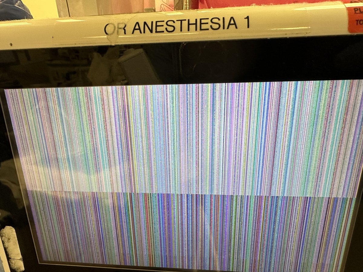 Your plan to intubate a difficult airway pt with VL goes sideways when the screen fails as you are about to use it. What’s your plan B? @EMS1 @hp_ems @EMSWorldOFCL @European_EMS @NAEMSEpgh @AustraliaEMS @EMSwami @paramed_specops @ACParamedicine @ANZCA @dastrainees @icuscenarios