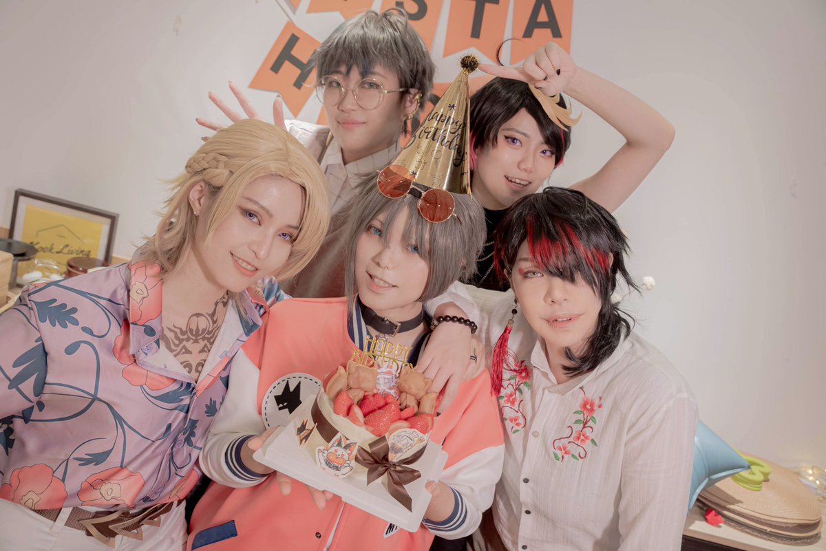 SaKuMa_Chiaki's tweet photo. 🎉MYSTA RIAS 01/20Birthday🎉

Happy birthday Mysta!!🎂
Today is your big day, hope you everlasting joy and happiness
ヾ(｡>﹏<｡)ﾉﾞ✧*。

❤️黑風
🧡Chiaki
💛涼一
💙綾宵
💜羊
Photo thanks嘎子
#MystaDay2023
#NIJISANJI_EN #Luxiem #MystArt #drawluca #Ikenography #YaminoArt #Akurylic https://t.co/giVLxFI0OI