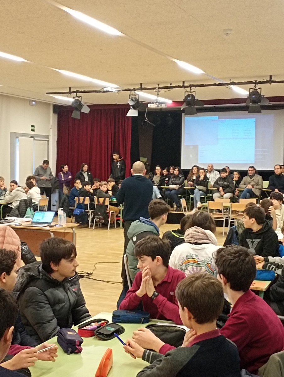 mates_montilivi's tweet photo. Des del departament de #matemàtiques de l'@Ins_Montilivi desitgem molta sort als nostres alumnes a la #Copa_Cangur!!! https://t.co/T9YKfEzzcZ