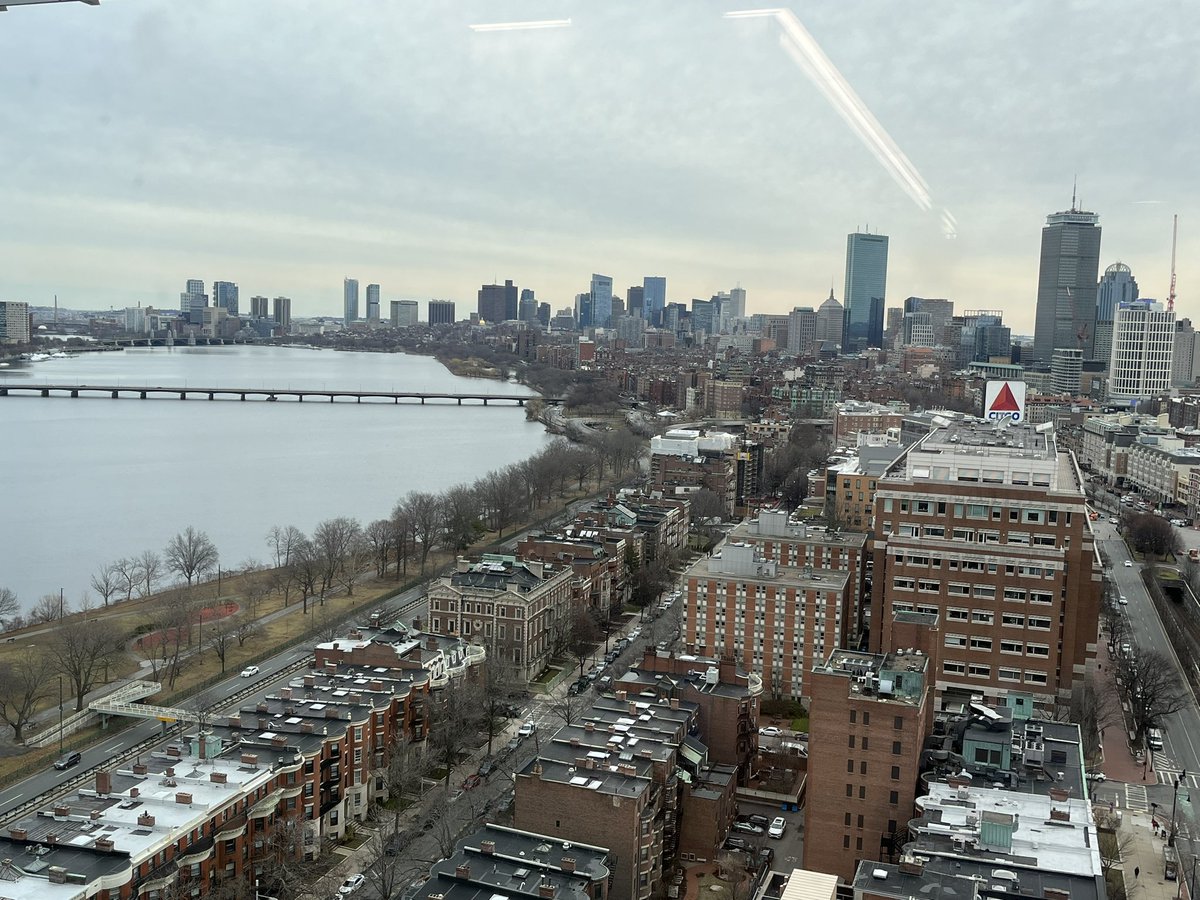 _paigecook's tweet photo. Views from the NEW @BU_CDS building at @BU_Tweets 

#openingday https://t.co/fghivmR47S