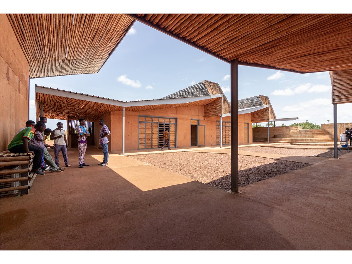 efluxeducation's tweet photo. Sam Fox School of Design &amp; Visual Arts at Washington University in St. Louis shares details of its spring public lecture series.

#samfoxspringlectures
#samfoxschool
#washu
@SamFoxSchool

https://t.co/9lgADlATbS https://t.co/XUiF1WMqSI