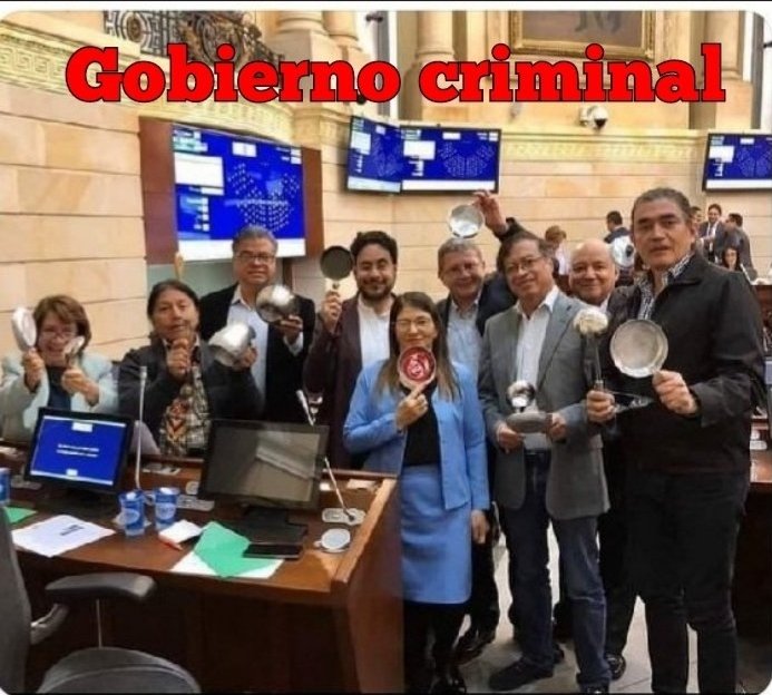 GUERRERO2614_'s tweet photo. Si metemos esto a una licuadora que sale?🤔 https://t.co/PDa3R4gKZD