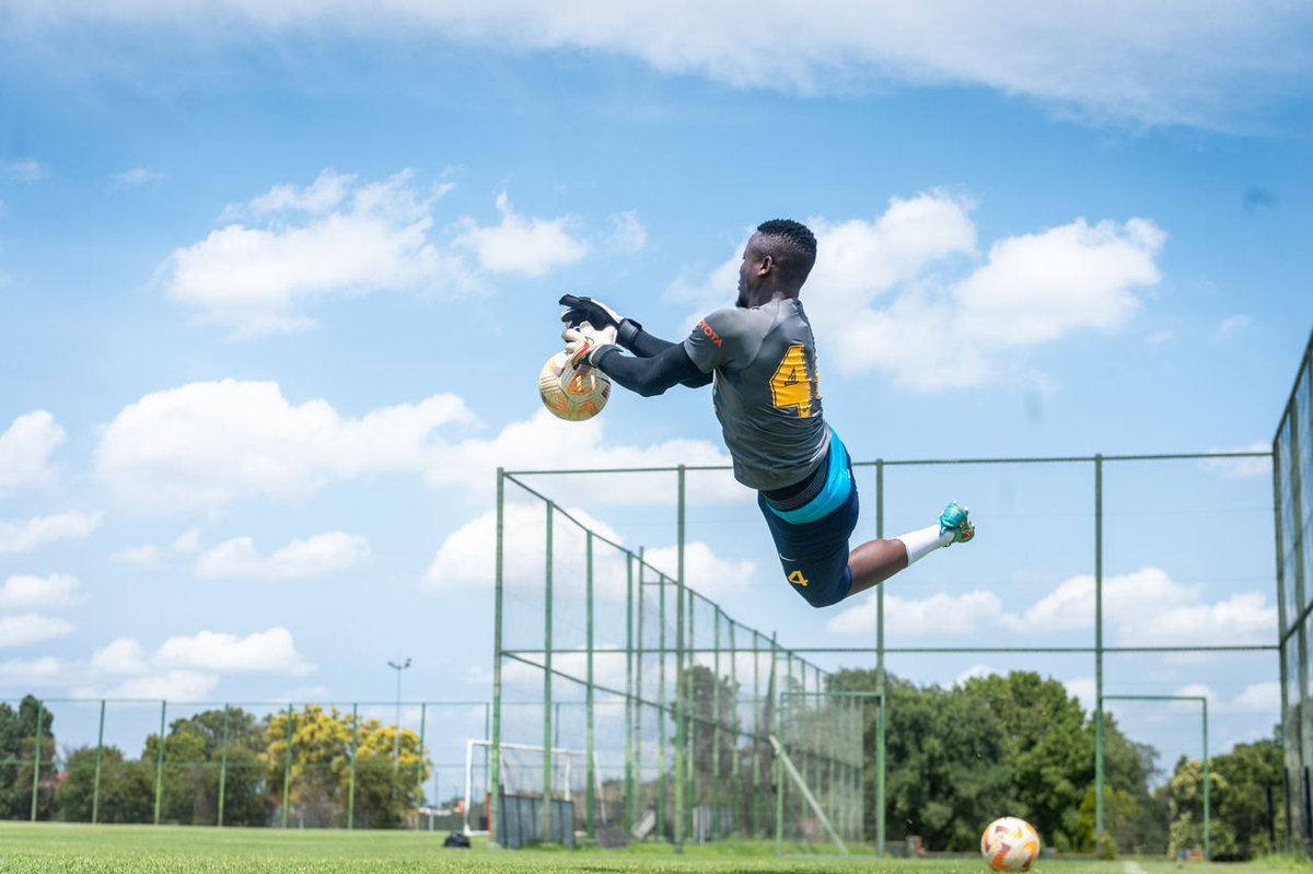 KaizerChiefs's tweet photo. Thursday morning's training session #Amakhosi4Life #KCFreshRevival #UnitedInAction #KCUnityInAction https://t.co/9o1ftQSkci