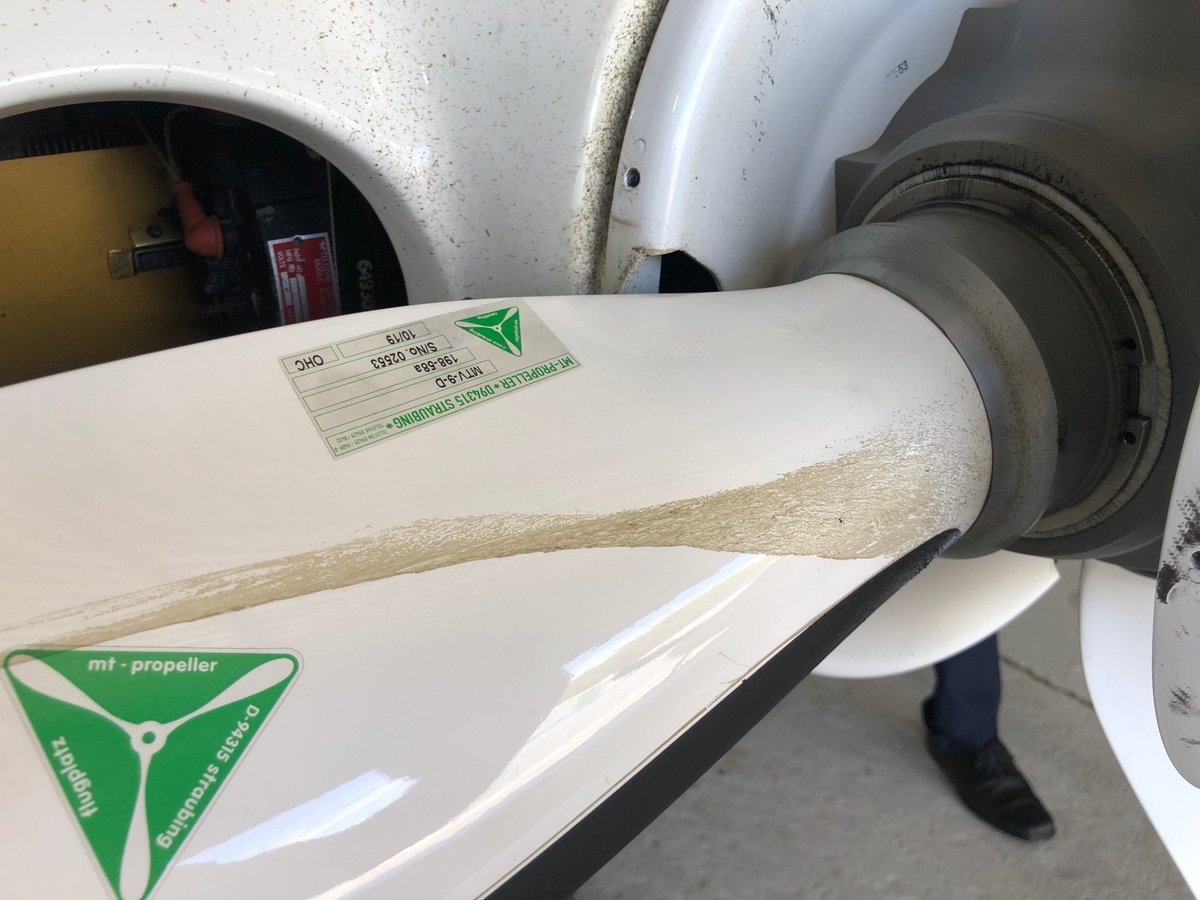 LancairTalk member reports persistent grease leak on MT Propeller blades. Sent back 3 times to MT but leak is back after 75 hours. Is this common? <a href="/aircraft/">Aircraft</a> <a href="/experimental/">experimental</a> <a href="/HartzellProp/">Hartzell Propeller</a>