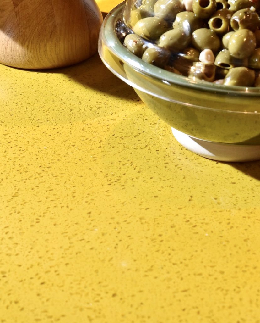 bsfsolidsurface's tweet photo. A fond #throwbackthursday look at this stunning countertop!
Fabricated from #durat material RAL 1005, and installed for @nandosuk in Peckham
😍
@duratdesign 💛
@surfacematter 💛
@stac_architecture 💛
#bespoke #solidsurface #handcrafted #commercial #luxuryinteriors https://t.co/xoYa5rcofd