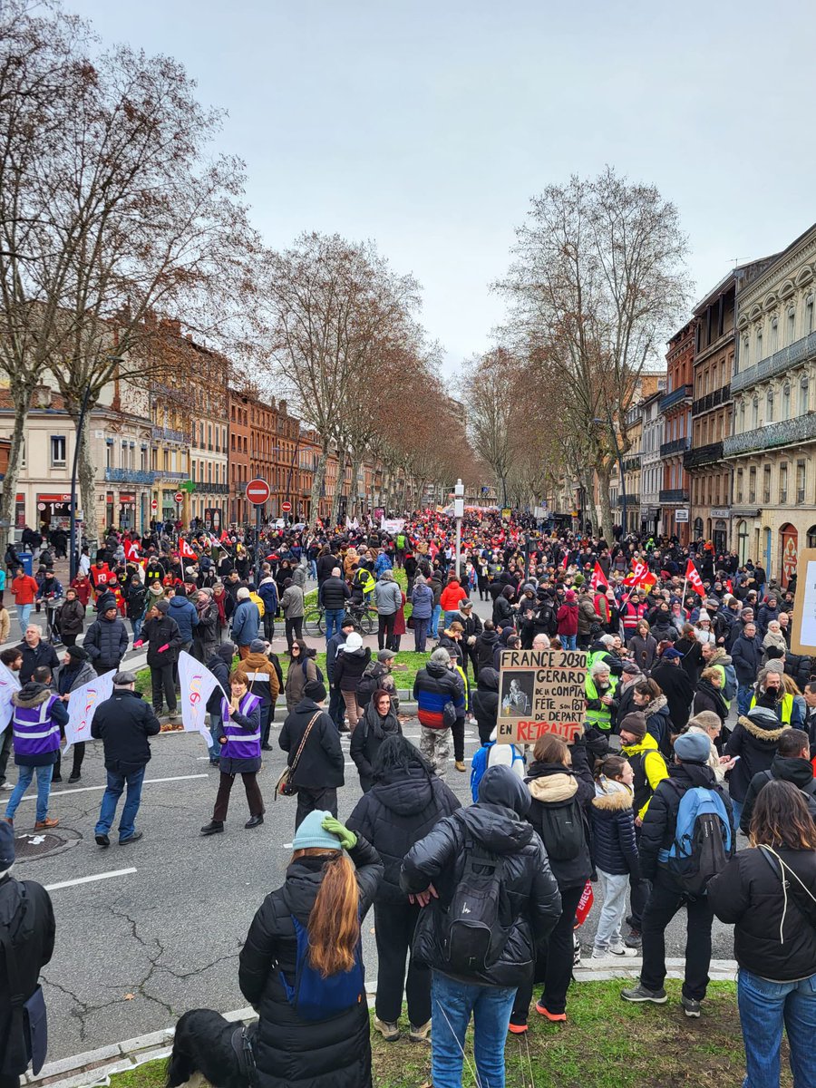 SnetaaFO's tweet photo. Le SNETAA Toulouse mobilisé #RéformeDesRetraites #FO #19janvier2023 #Toulouse https://t.co/eRJFyMGizv