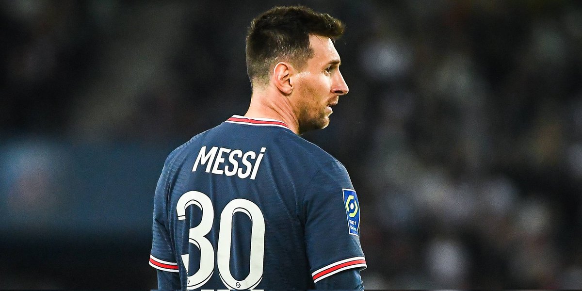 BatallaDeFutbol's tweet photo. Quién ha tenido mejor carrera?

🔁 RT - Messi 🇦🇷
♥️ FAV - Cristiano Ronaldo 🇵🇹 https://t.co/Rxur12VIc6